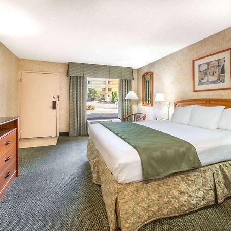 Days Inn & Suites By Wyndham Albuquerque North Exteriér fotografie